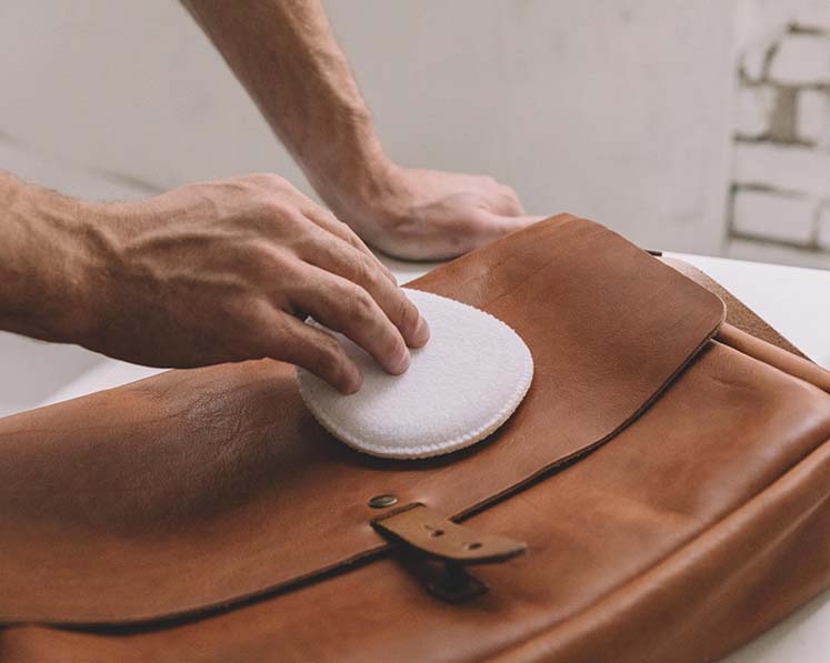 Why Choose KaKaVy for Premium Full Grain Leather Bags