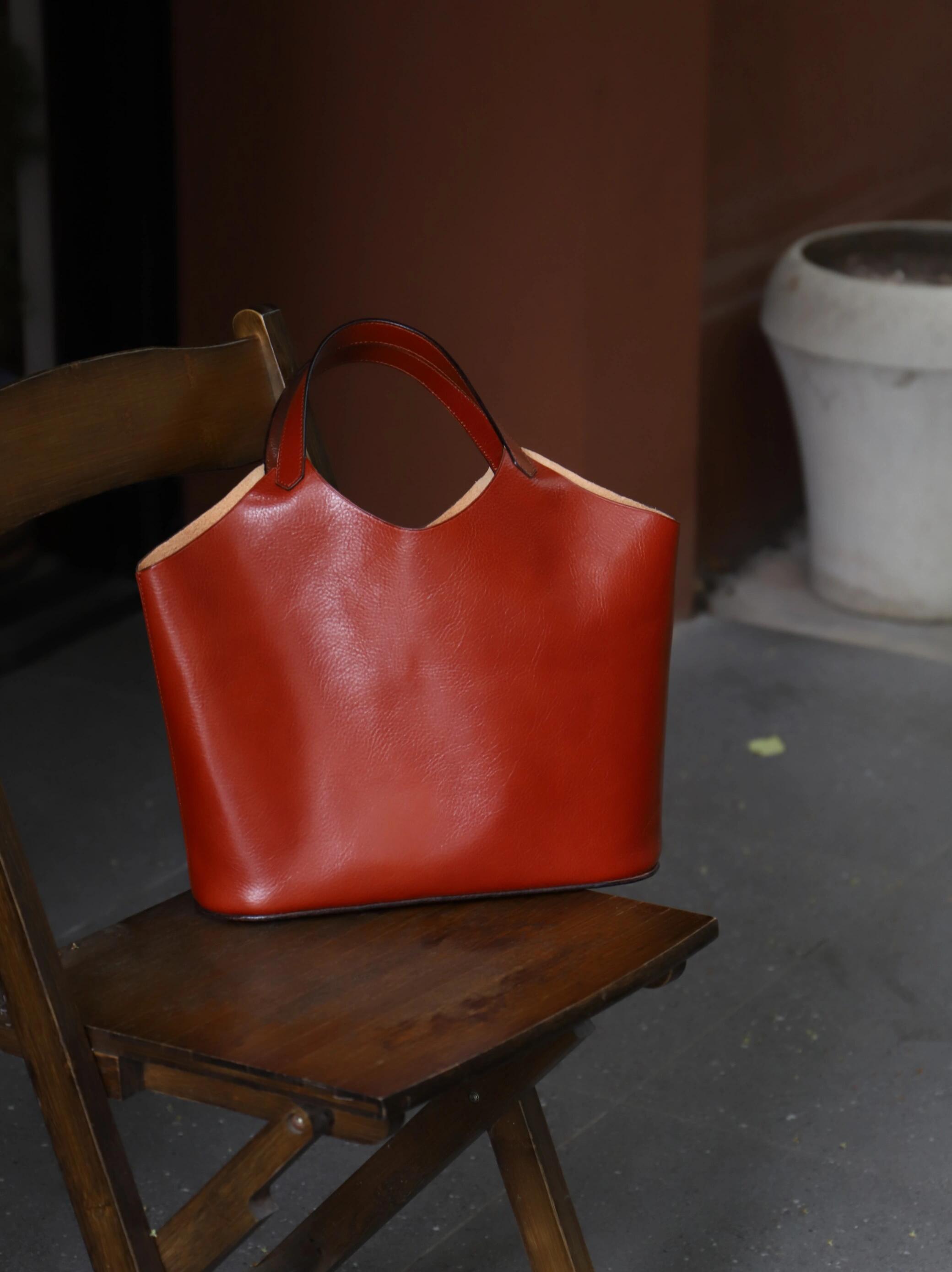 KAKAVY Handcrafted Leather Tote - Quiet Luxury for Everyday Carry detail image 5