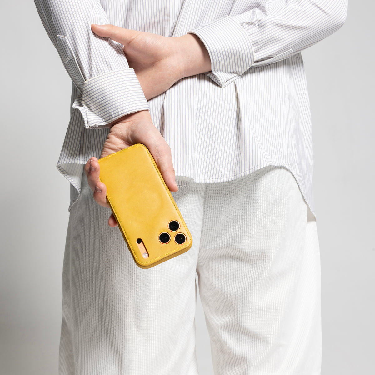 Kakavy håndlavet vegetabilsk-garvet læder iPhone-etui Vintage Patina Edition Gold