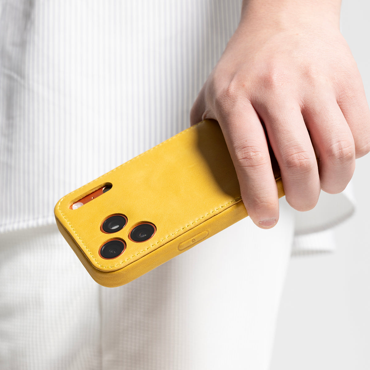 Kakavy håndlavet vegetabilsk-garvet læder iPhone-etui Vintage Patina Edition Gold
