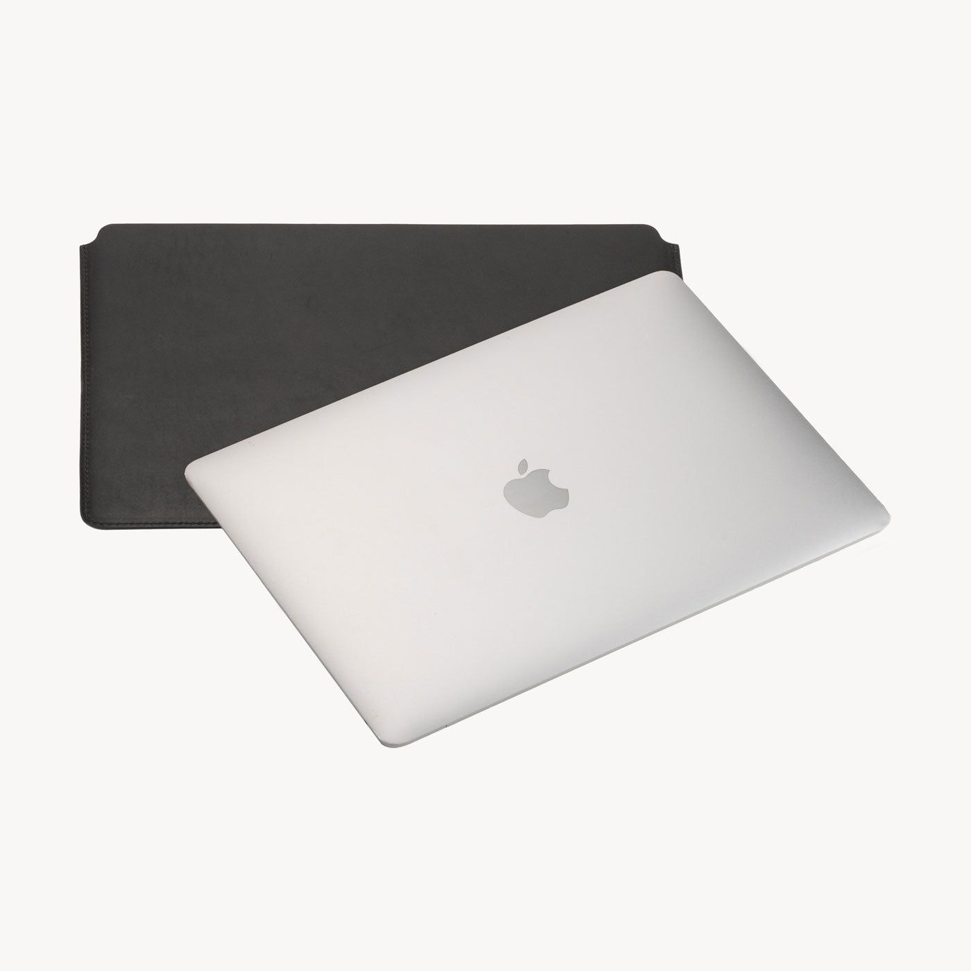 Černé celokožené pouzdro na notebook