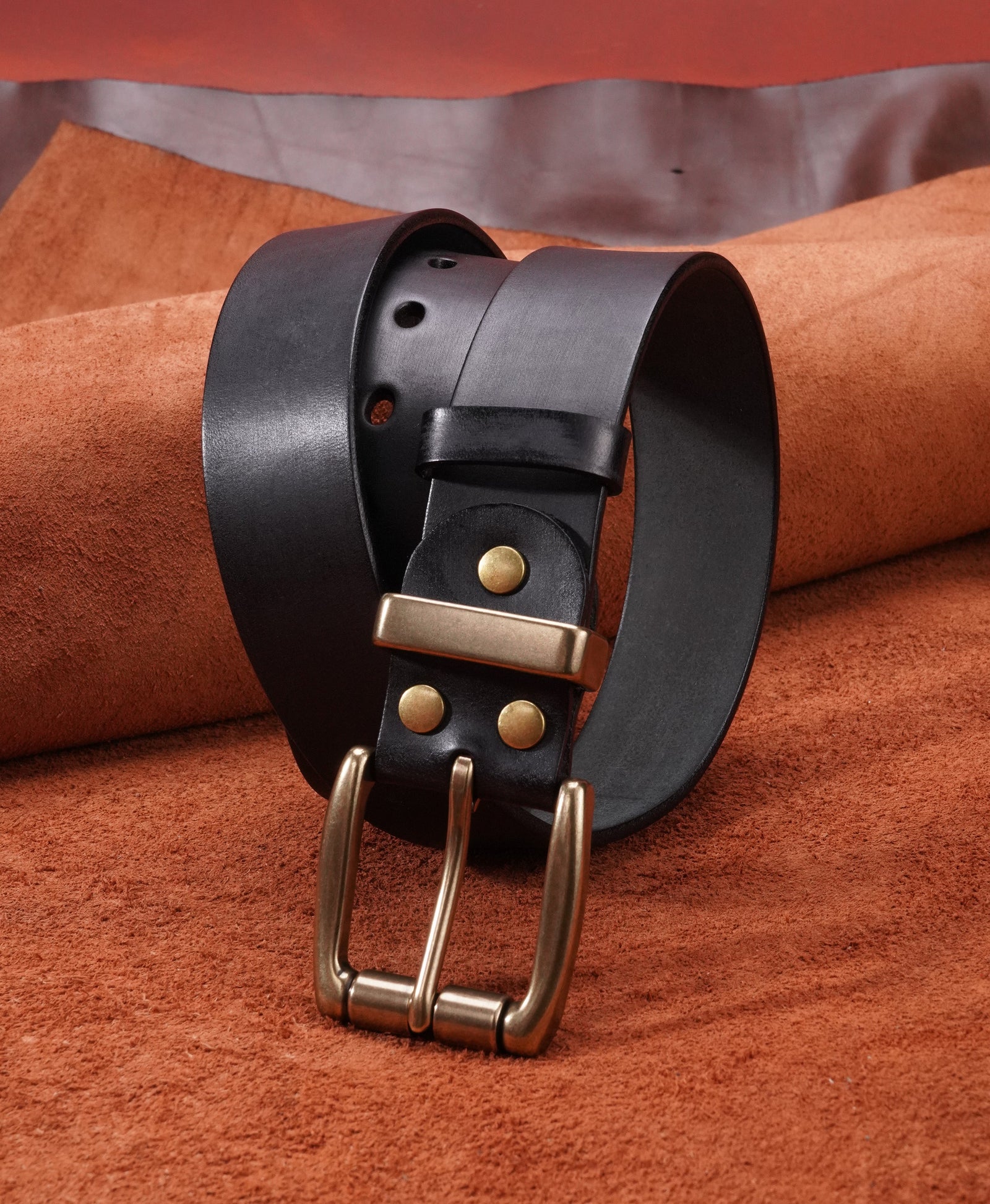 Black Vegetable-Tanned Top-Grain Leather Belt with Heavy Brass Buckle - product view 8