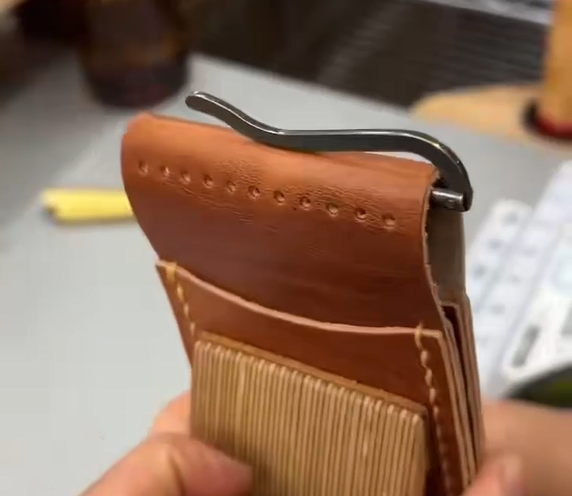 KAKAVY Vintage Handcrafted Full-Grain Leather Money Clip Wallet leather wallet detail photo 9