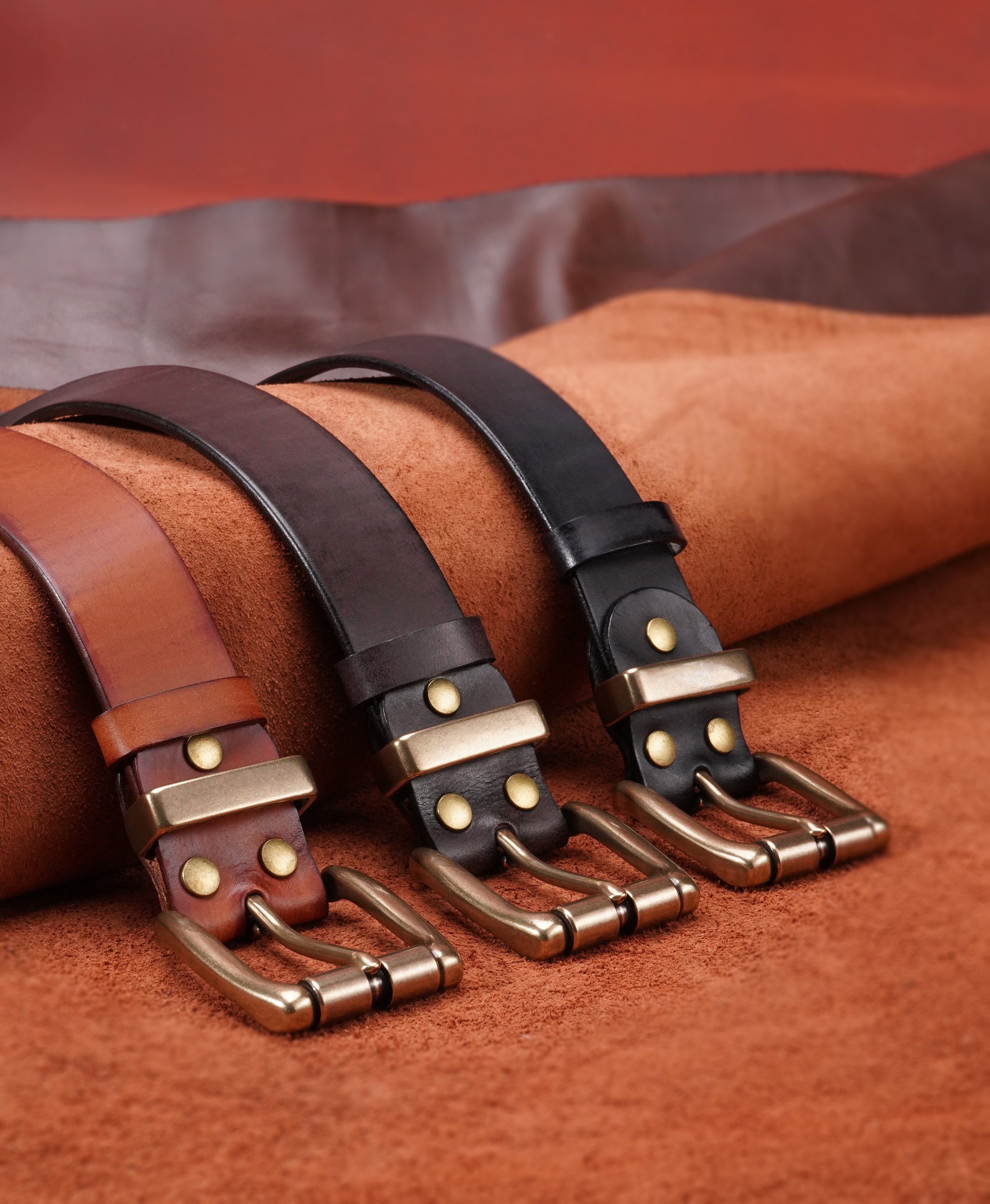 Chestnut Vegetable-Tanned Top-Grain Leather Belt with Heavy Brass Buckle - product view 11