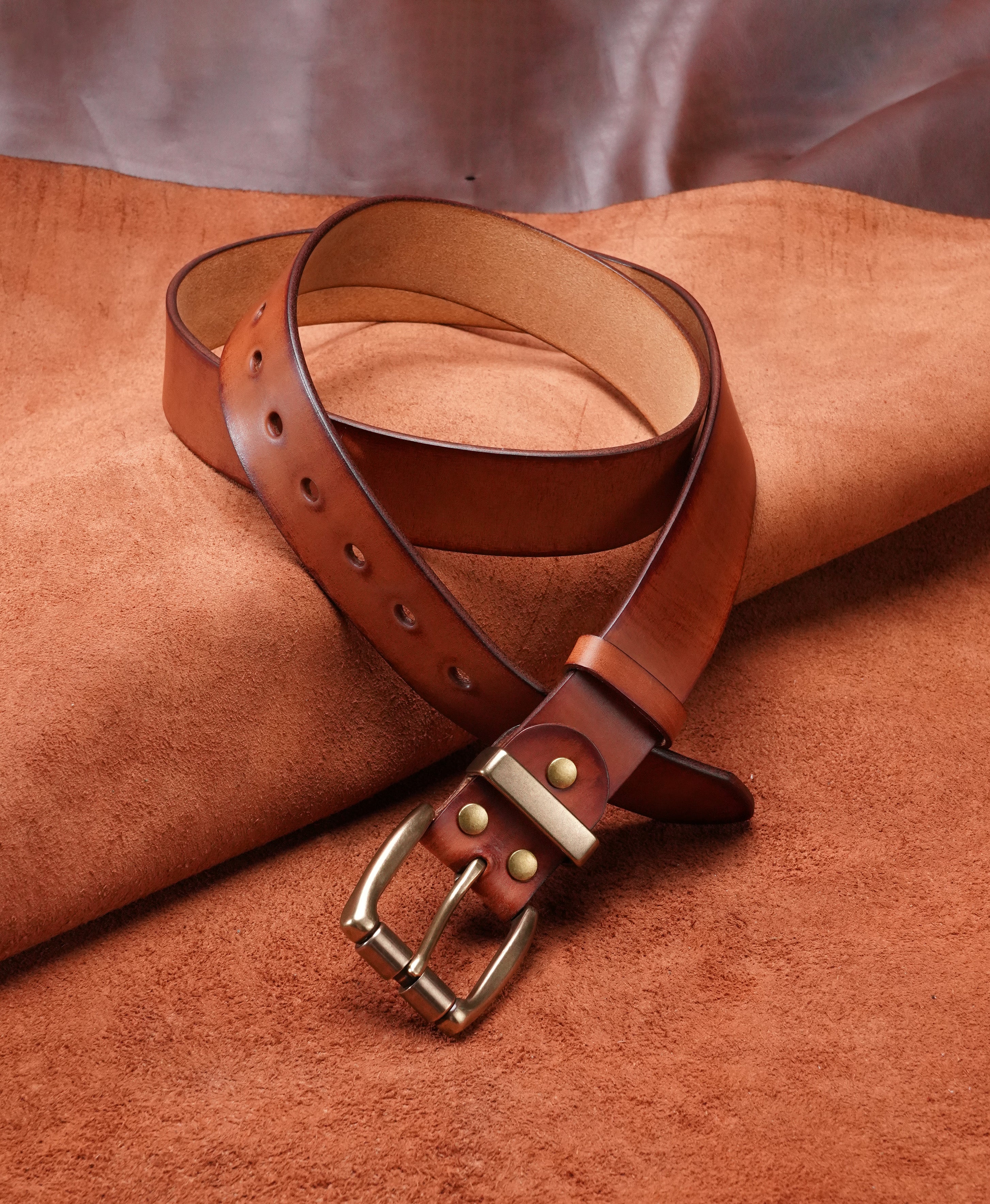Chestnut Vegetable-Tanned Top-Grain Leather Belt with Heavy Brass Buckle - product view 10