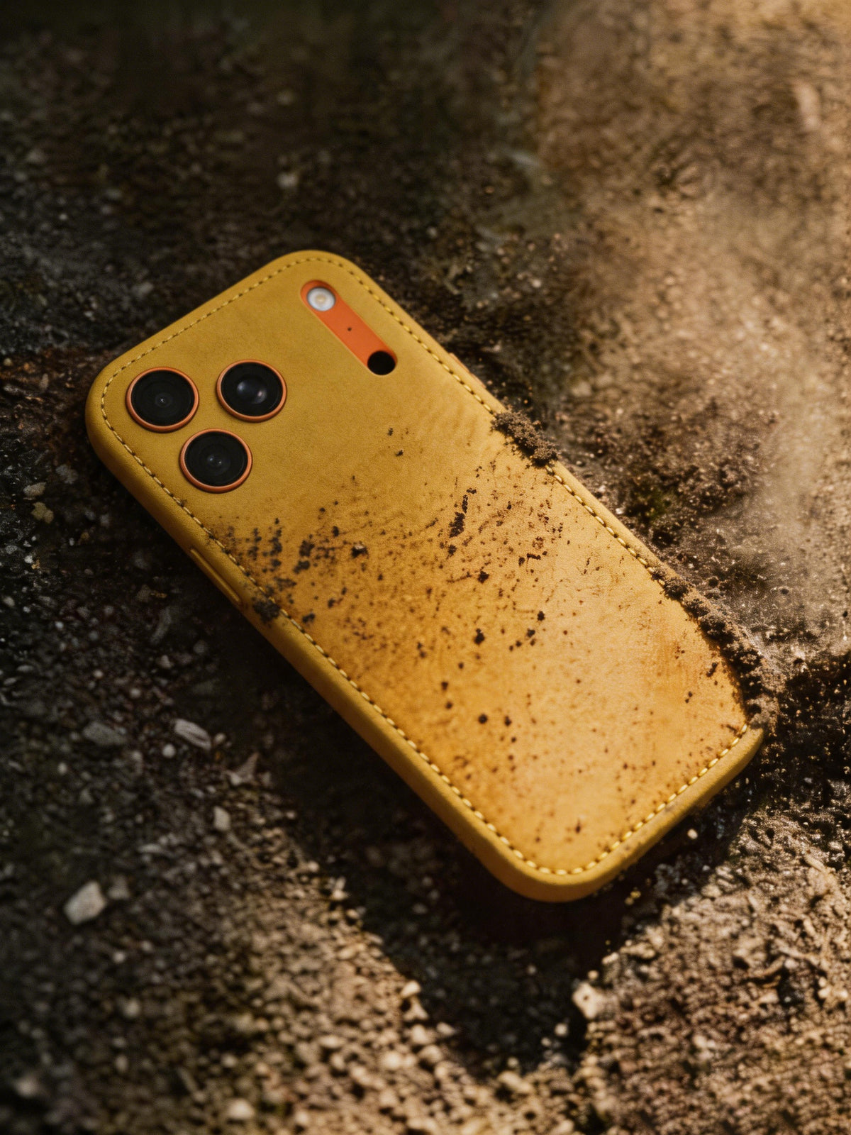 Kakavy håndlavet vegetabilsk-garvet læder iPhone-etui Vintage Patina Edition Gold