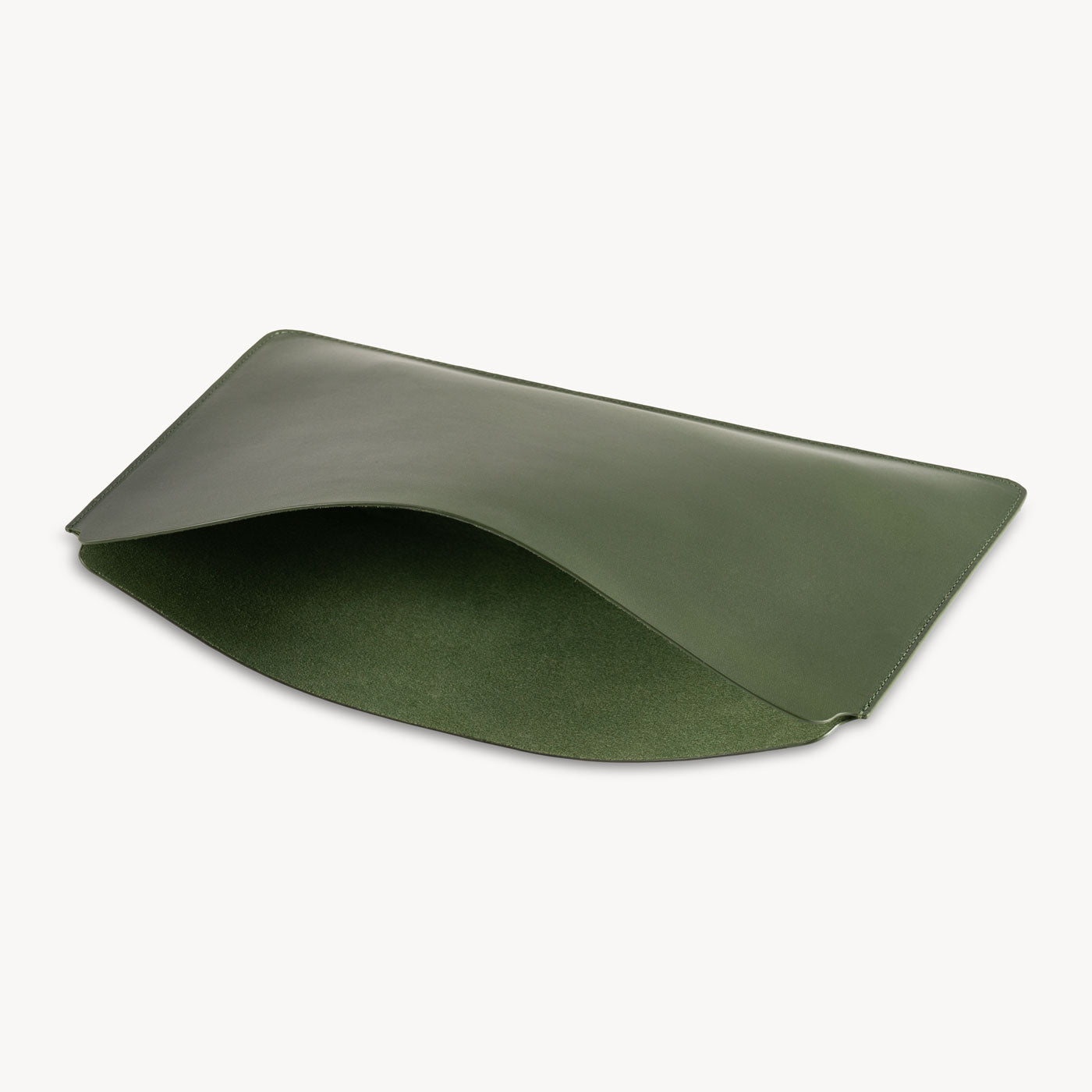Forest Green full grain leather sleeve detail view 4