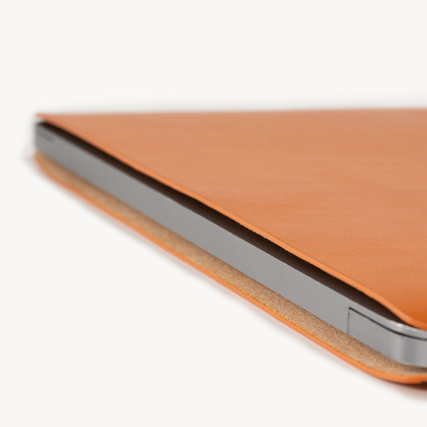 Honey Tan full grain leather sleeve detail view 7
