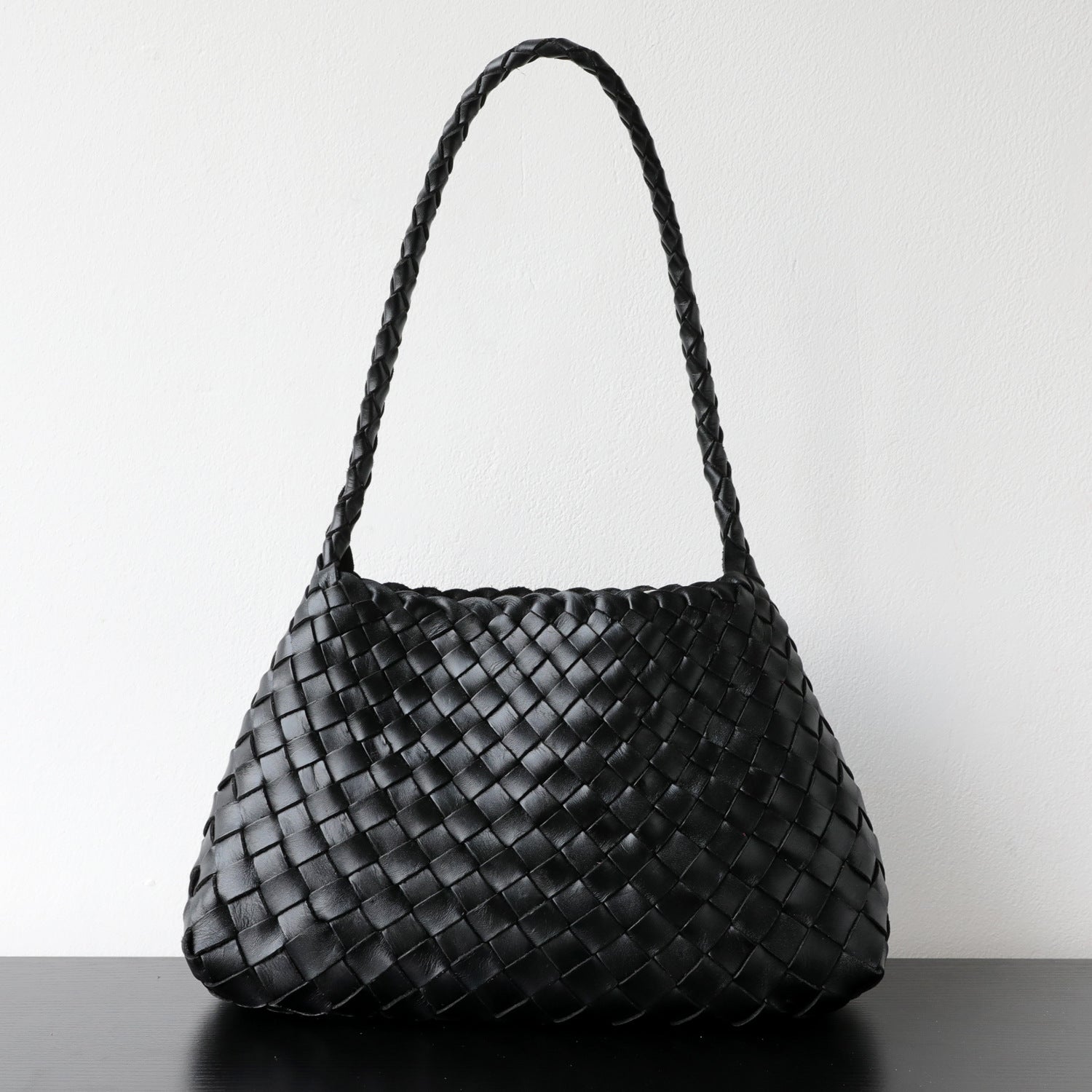 KAKAVY Handwoven Leather Tote - Quiet Luxury, Timeless Texture detail image 4