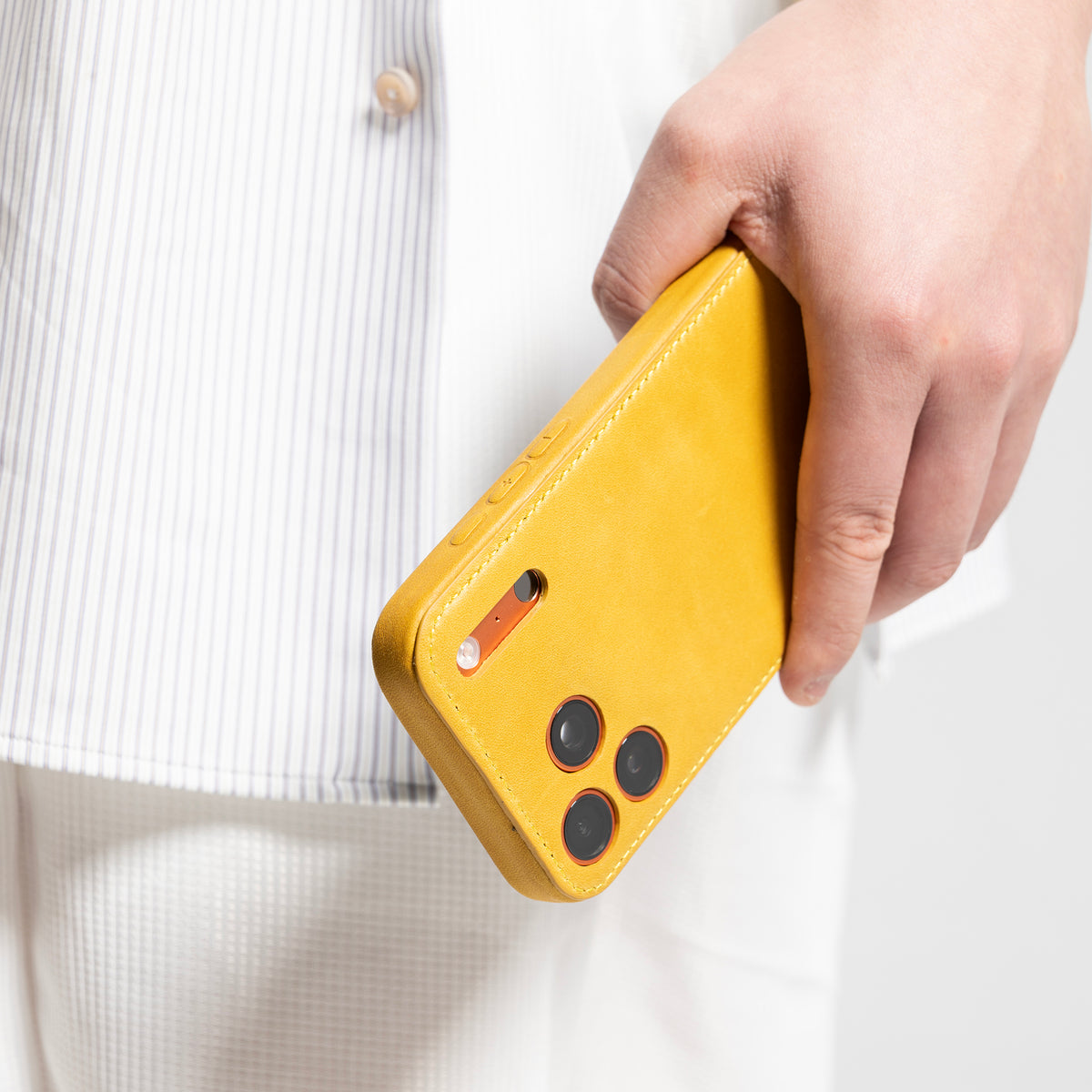 Kakavy håndlavet vegetabilsk-garvet læder iPhone-etui Vintage Patina Edition Gold