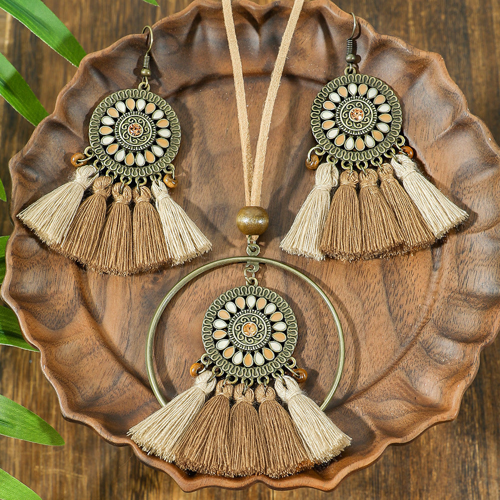 Boho-Chic Vintage Holz-Quasten-Halskette mit Ohrringen 038