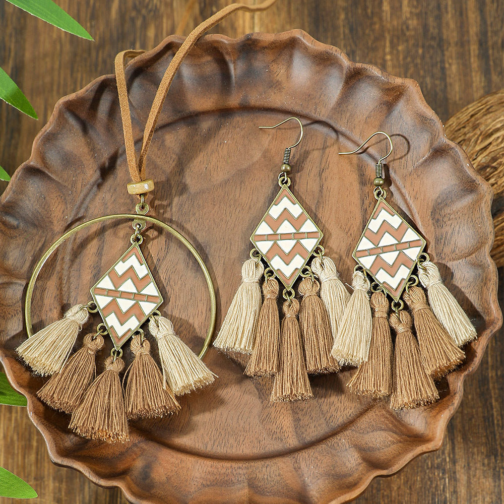 Boho-chic Vintage dřevěný vrstvený střapcový náhrdelník s náušnicemi 094