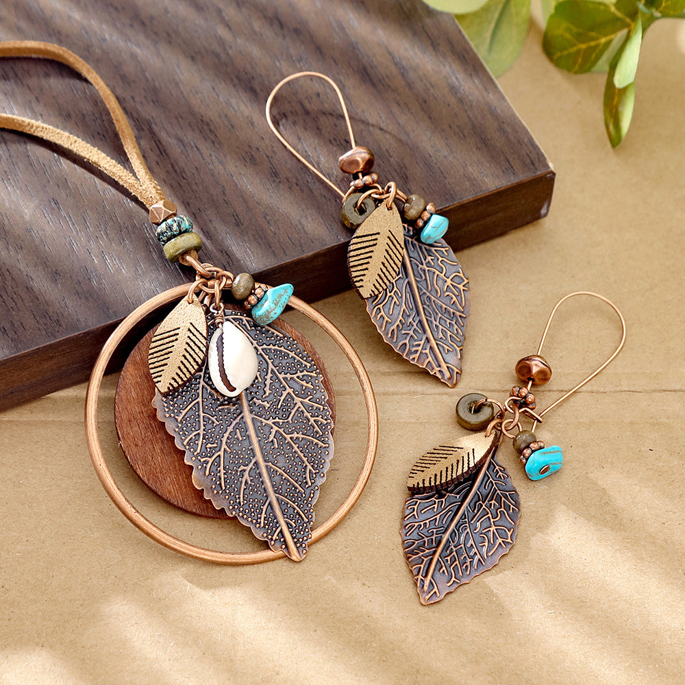 Sada dřevěných šperků Bohemian Vintage – Náhrdelník & Náušnice | Listový střapec