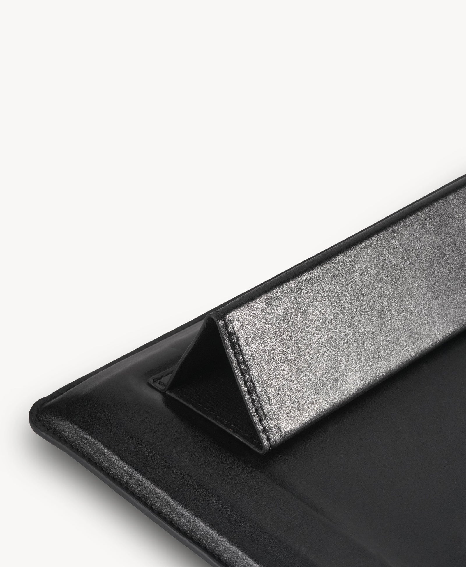 Handmade Bridle Leather Convertible Laptop Sleeve & Stand - Black - bridle leather surface detail