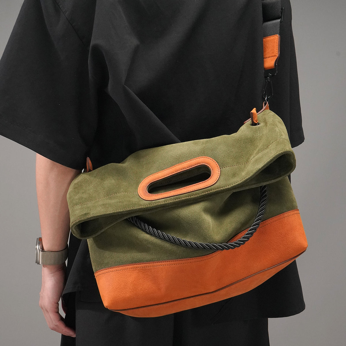 KAKAVY TRIO bag showing its folded silhouette and long strap