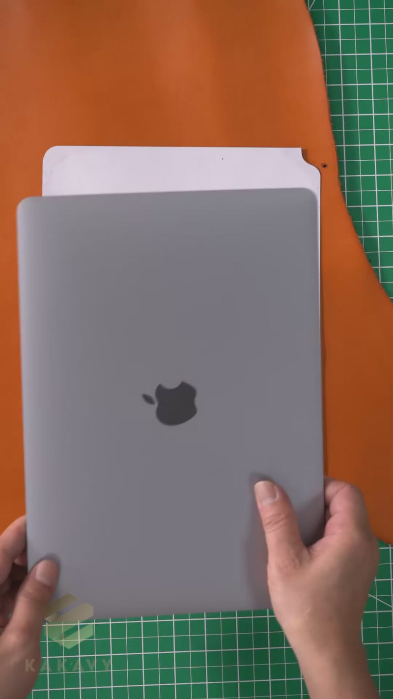 Handcrafting a glossy full-grain leather iPad and MacBook sleeve